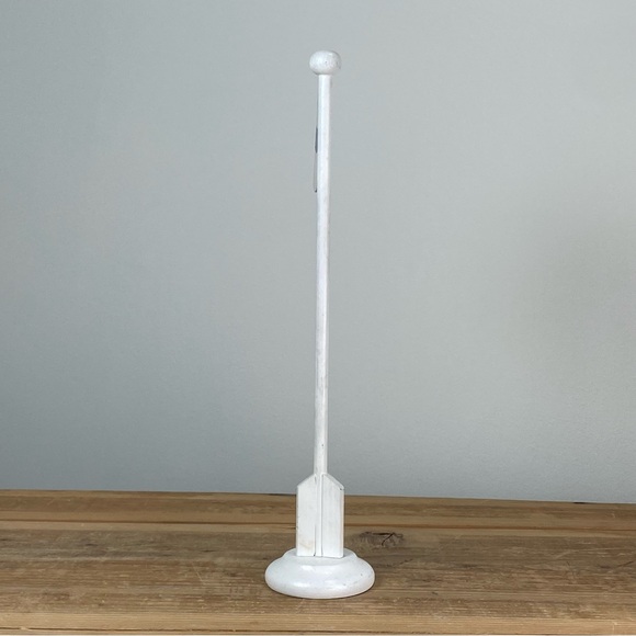 Vintage Wooden Table Flag Display Flag Pole - Finland Finnish White & Blue - Picture 2 of 10